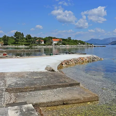 With A Parking Space Sreser, Peljesac - 20372 * Janjina